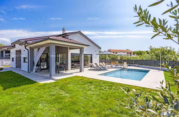 Pomer. Nuova villa indipendente con piscina.