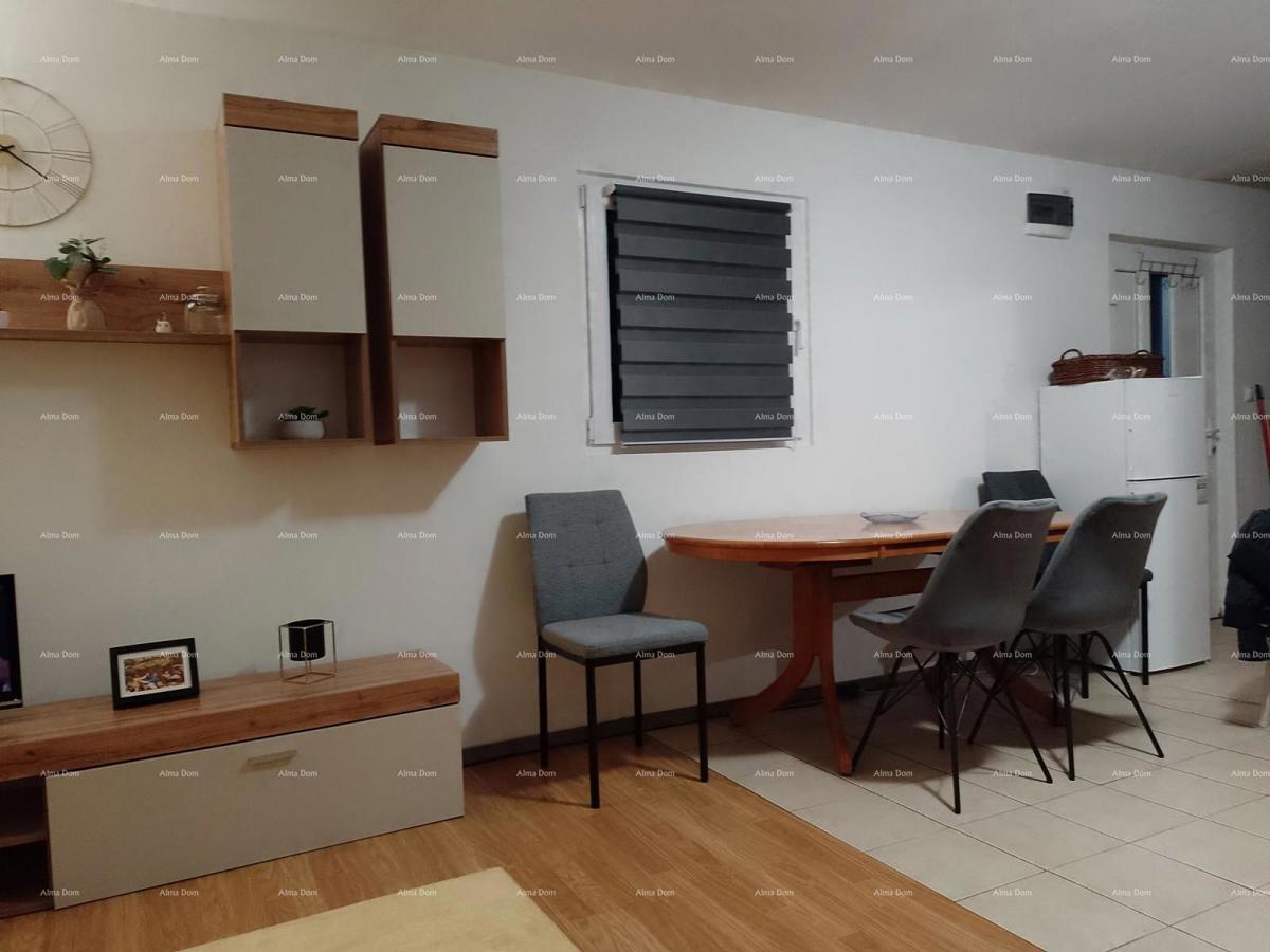 In italiano, il titolo si traduce come: