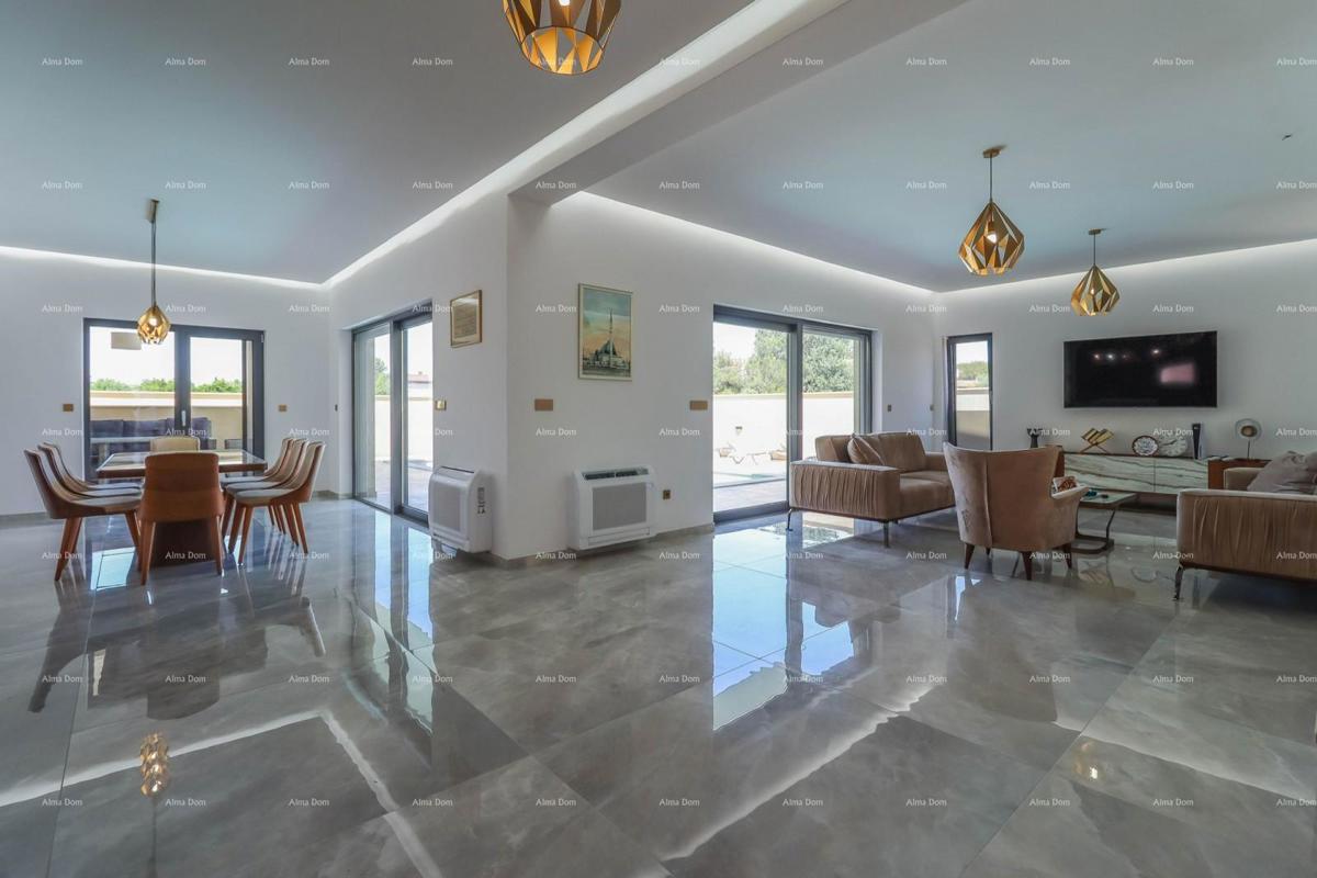 IN VENDITA: Villa moderna indipendente vicino a Pola – Loborika.