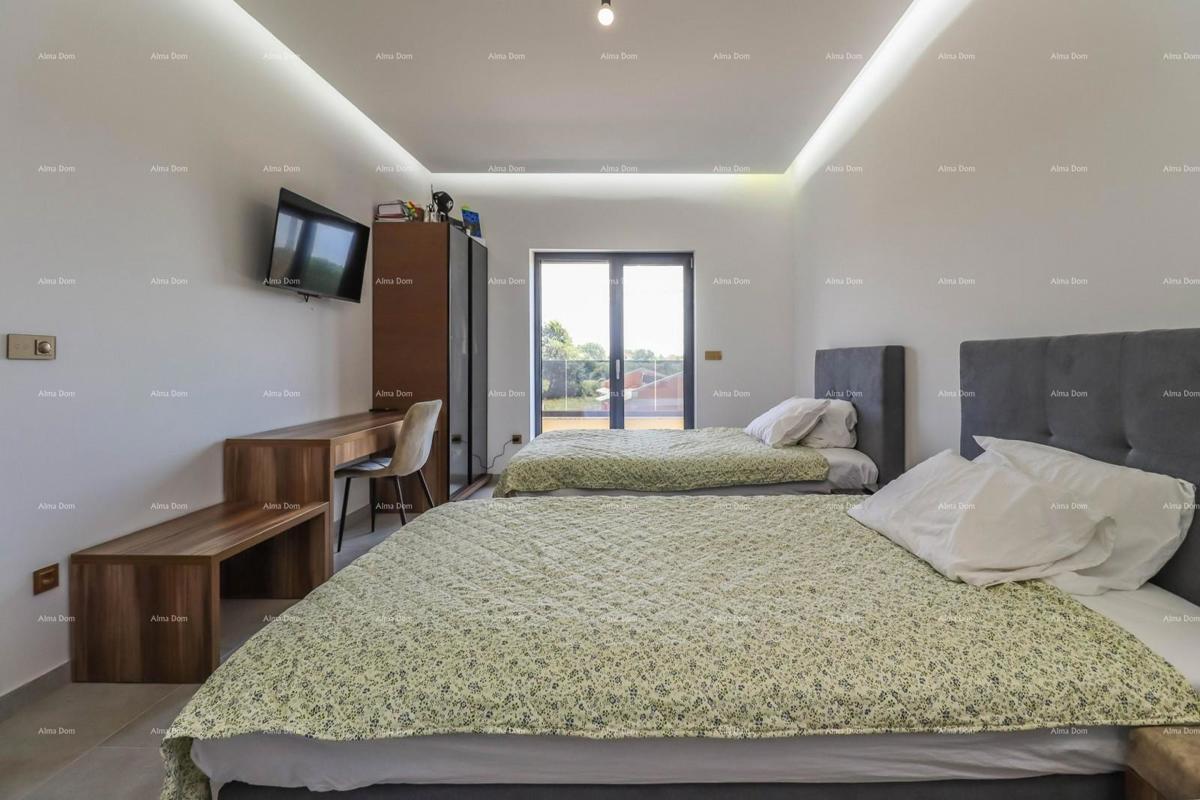 IN VENDITA: Villa moderna indipendente vicino a Pola – Loborika.