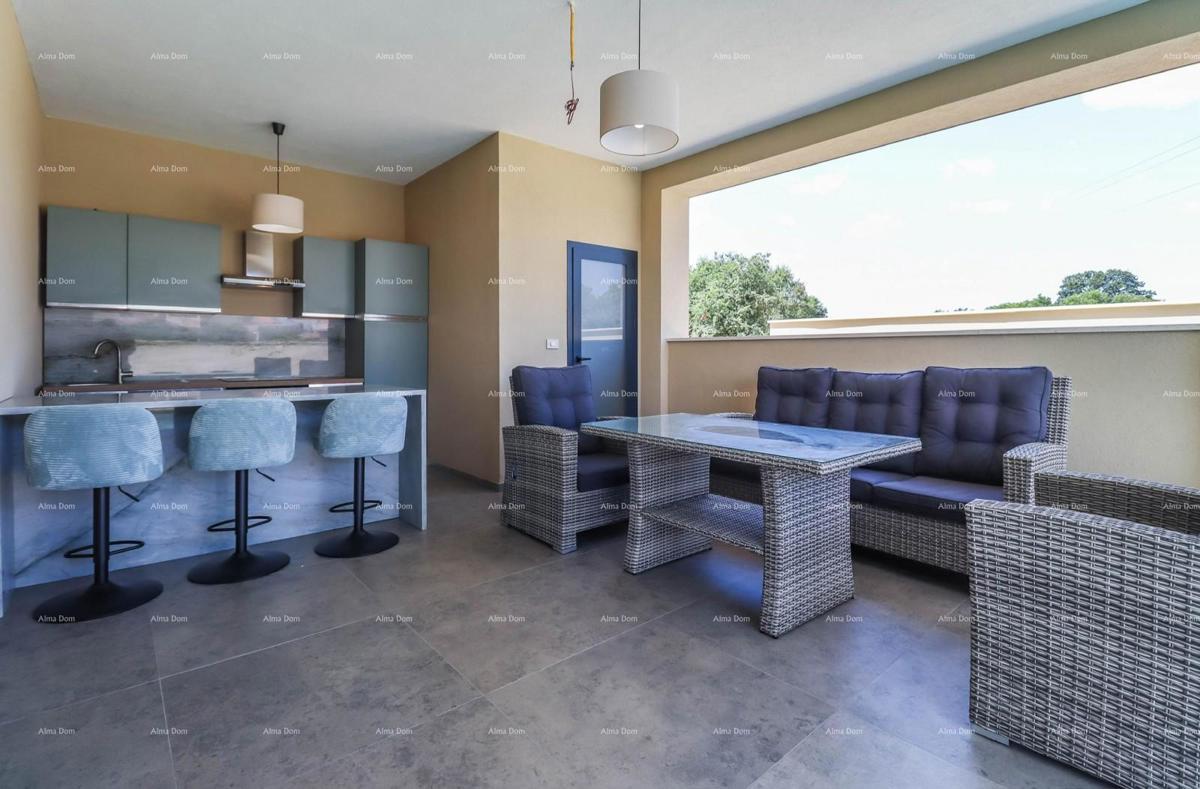 IN VENDITA: Villa moderna indipendente vicino a Pola – Loborika.