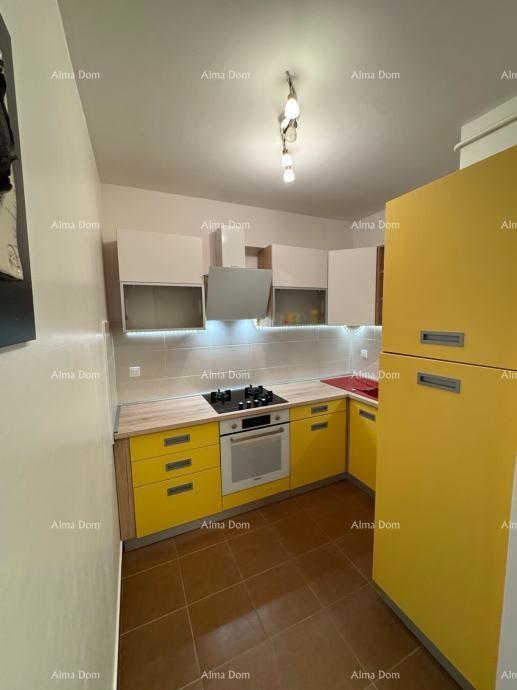 In vendita appartamento con garage – Šijana, Pola