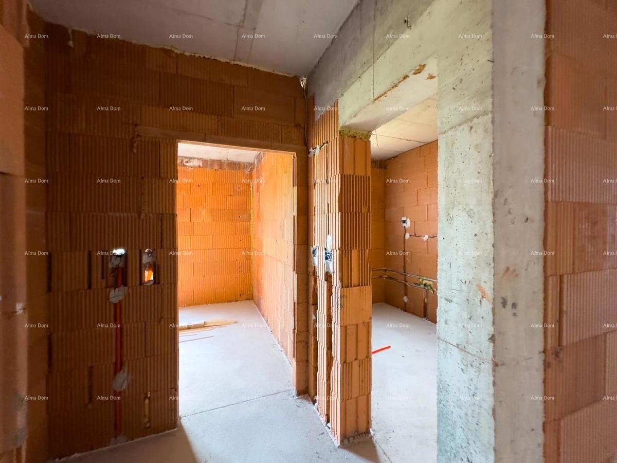 È in vendita un appartamento con vista sul mare, Peroj