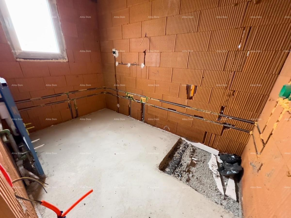 È in vendita un appartamento con vista sul mare, Peroj