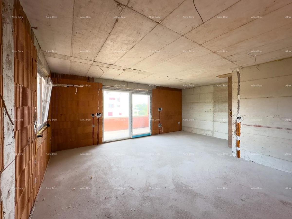 È in vendita un appartamento con vista sul mare, Peroj