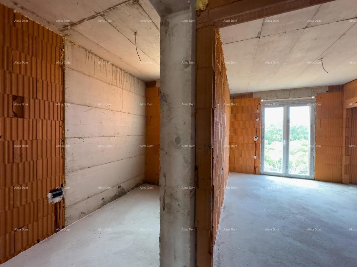 È in vendita un appartamento con vista sul mare, Peroj