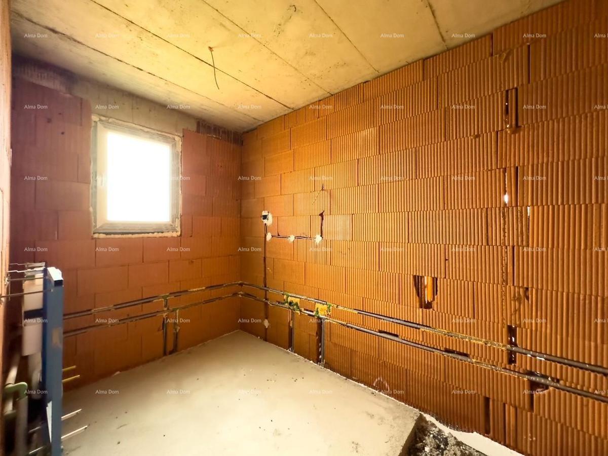 È in vendita un appartamento con vista sul mare, Peroj