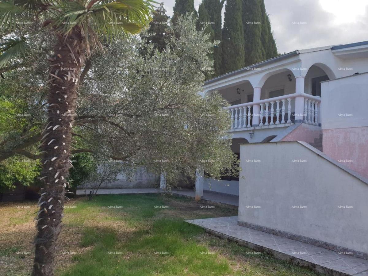 Casa, 5 appartamenti vicino alla spiaggia, Peroj.