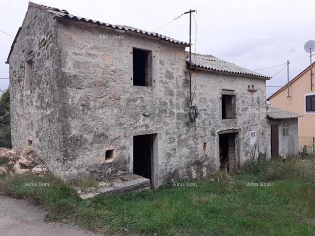 Casa istriana indipendente con giardino, vicino a Montona!