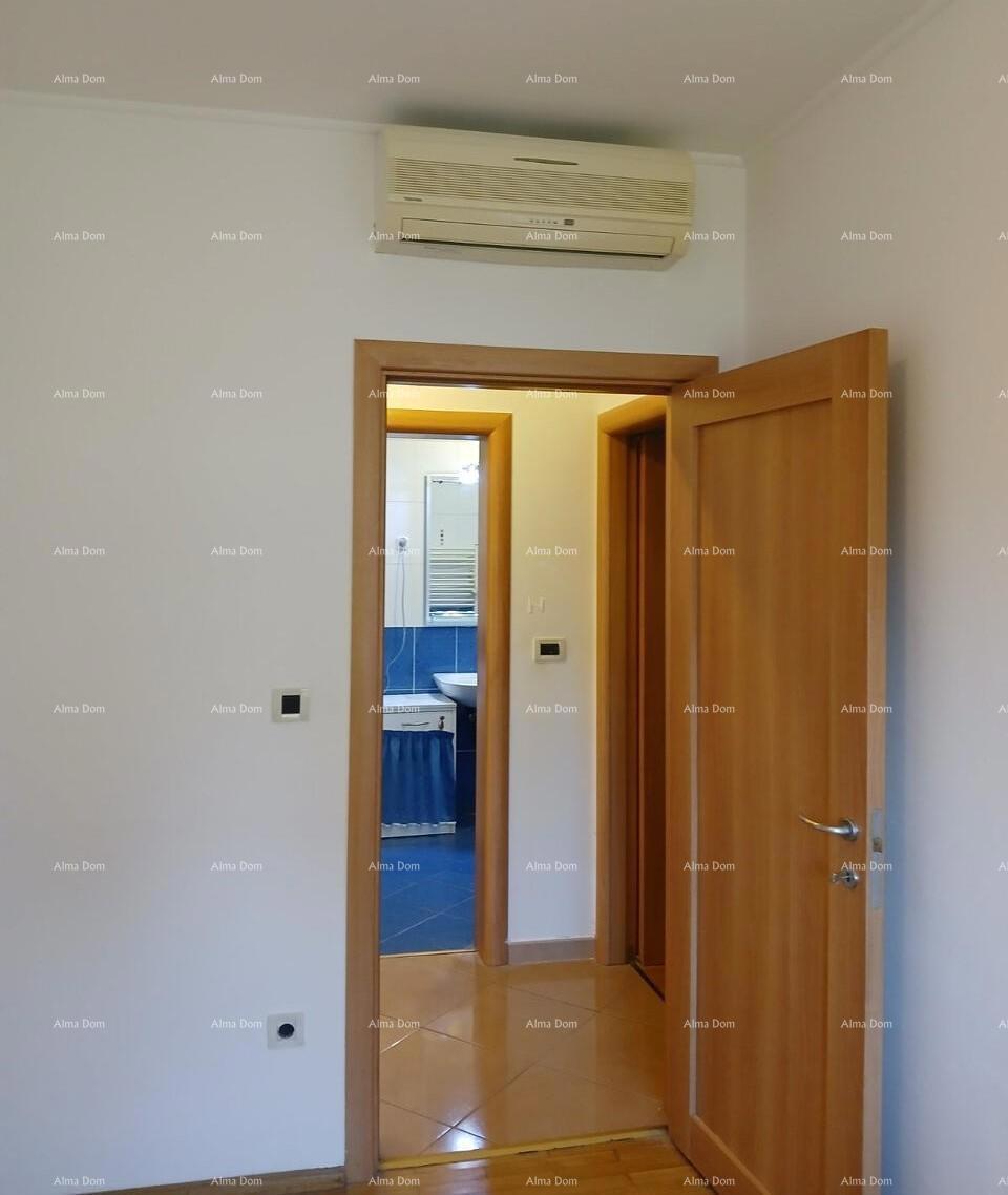 In italiano, il titolo si traduce in: