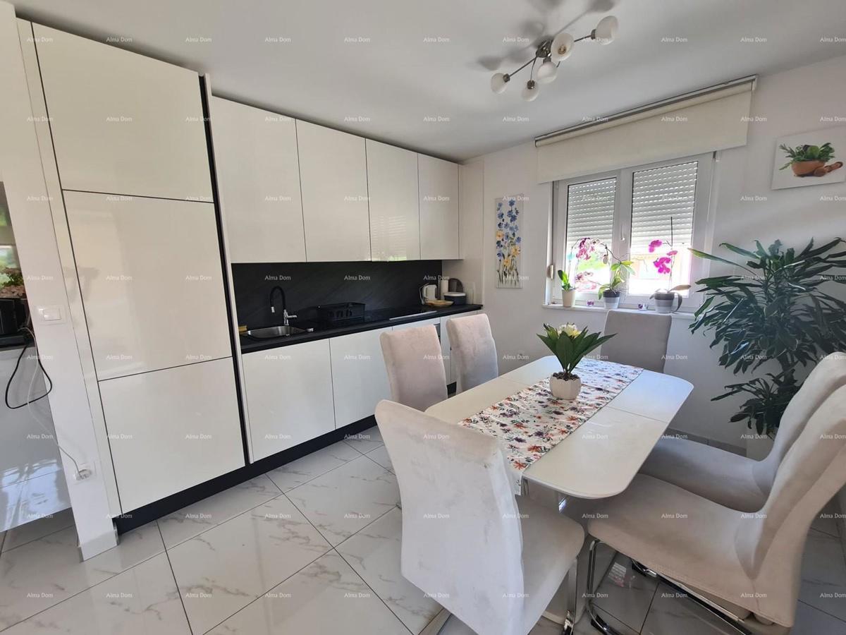 Valkane. Un appartamento in vendita in una posizione attraente a Pola