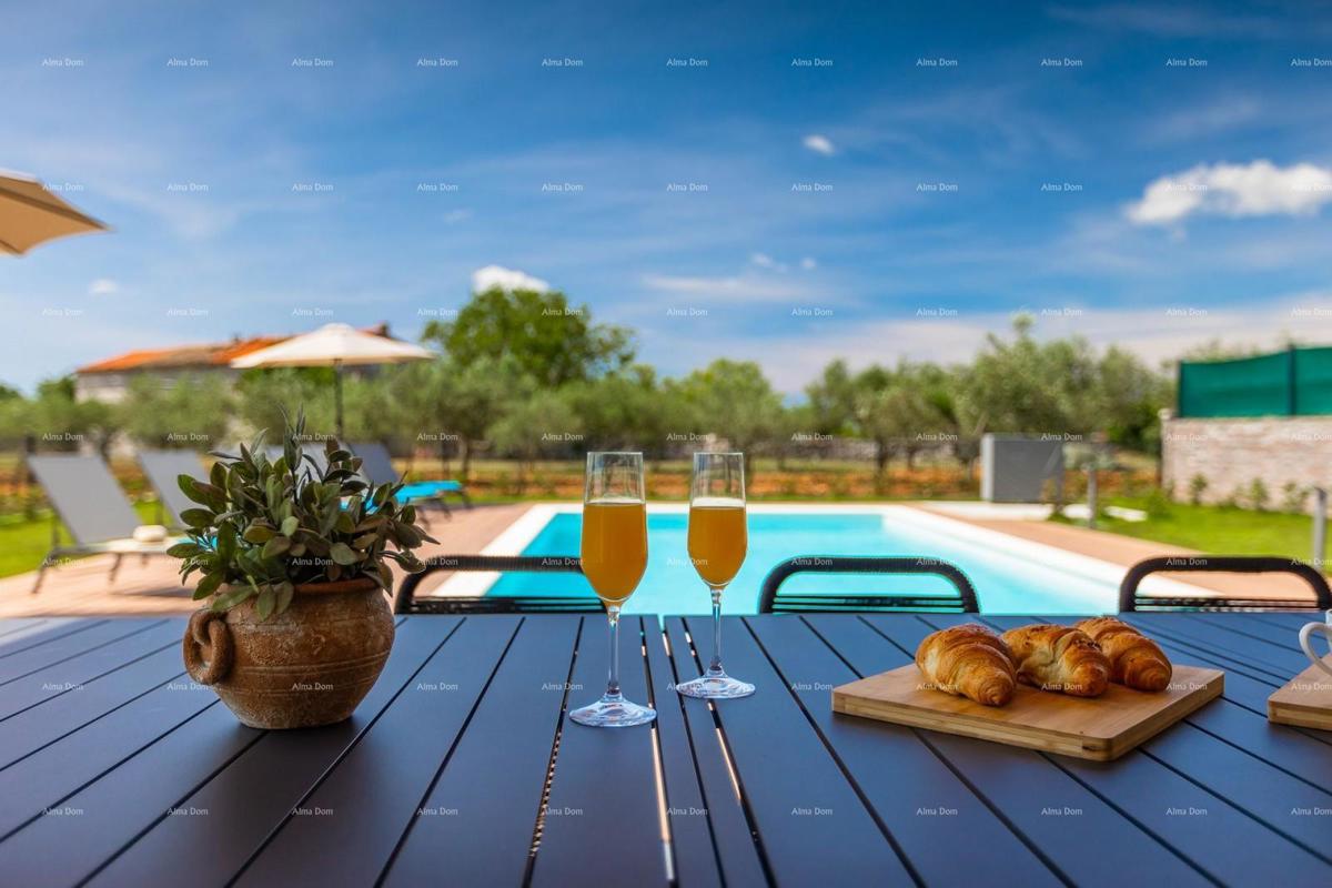 Villa di lusso di nuova costruzione con piscina riscaldata! Dintorni di Sanvincenti