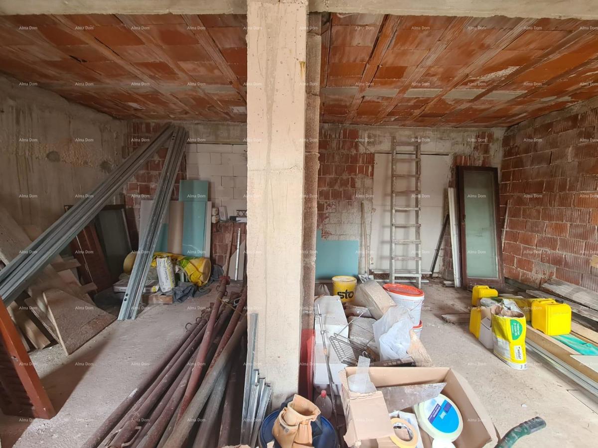 In vendita casa con cantina in fase di ristrutturazione, Krnica!