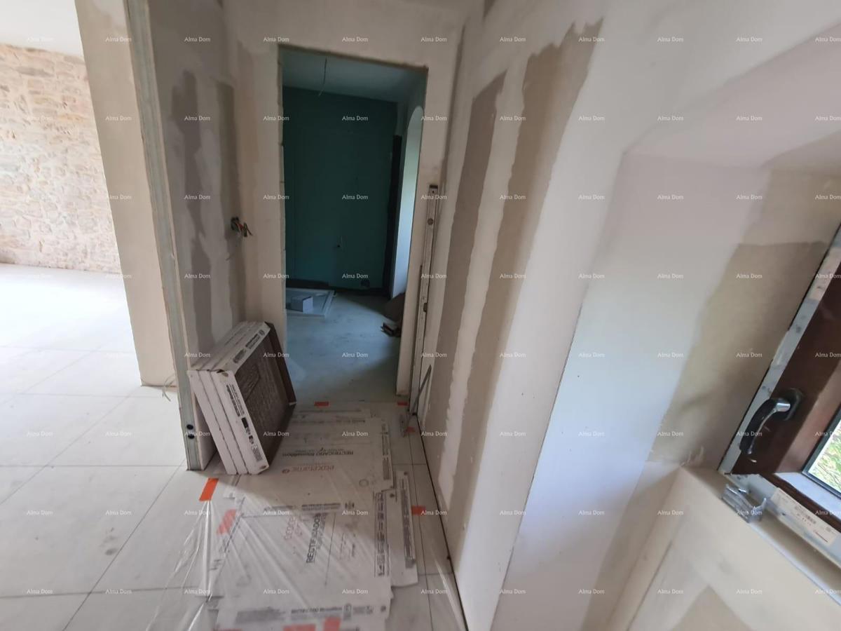 In vendita casa con cantina in fase di ristrutturazione, Krnica!