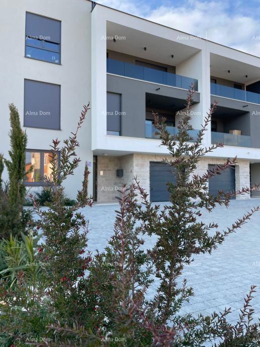 Vendita! Appartamento in nuova costruzione con 3 camere da letto e due posti auto, Pola, Valdebek! Z21-S4