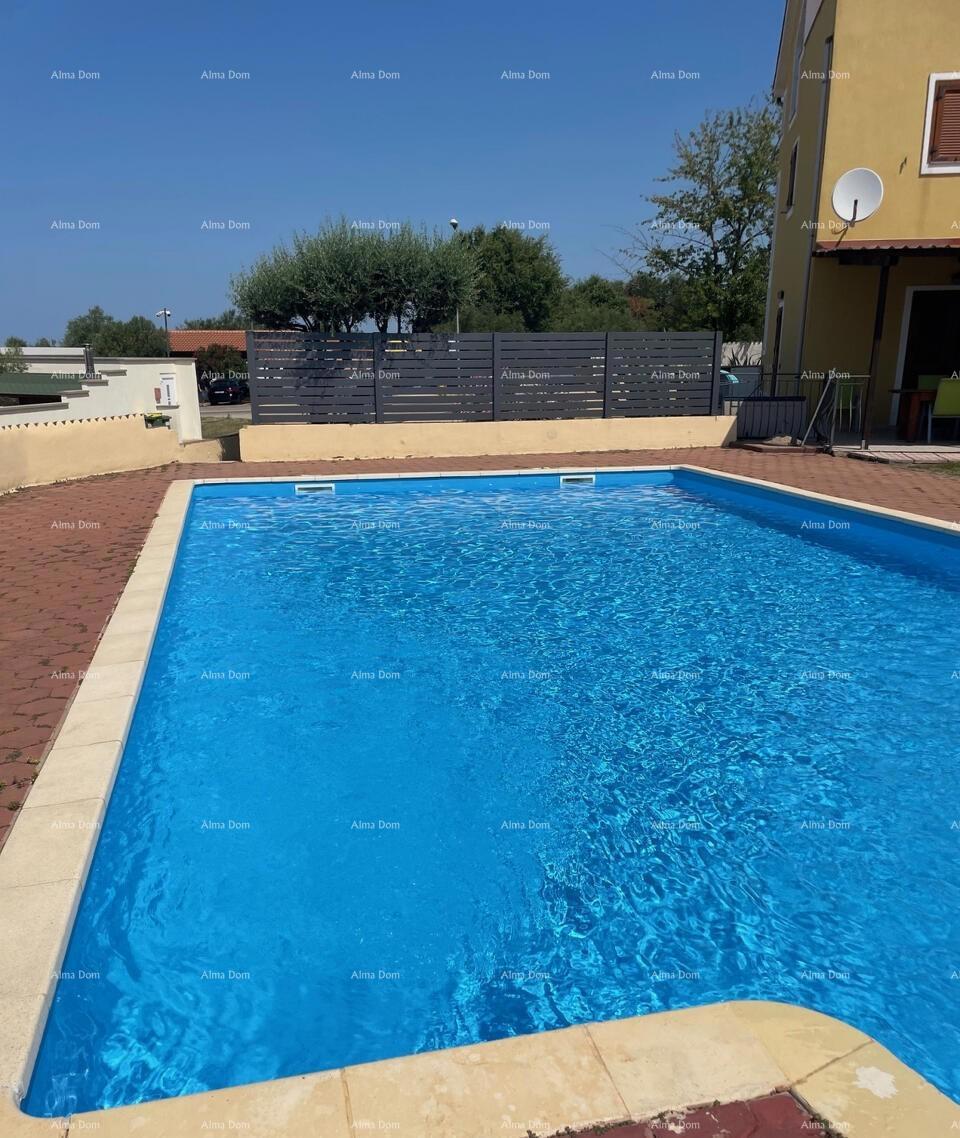 Appartamento di 2 locali in vendita, VABRIGA, 68 m2, con piscina