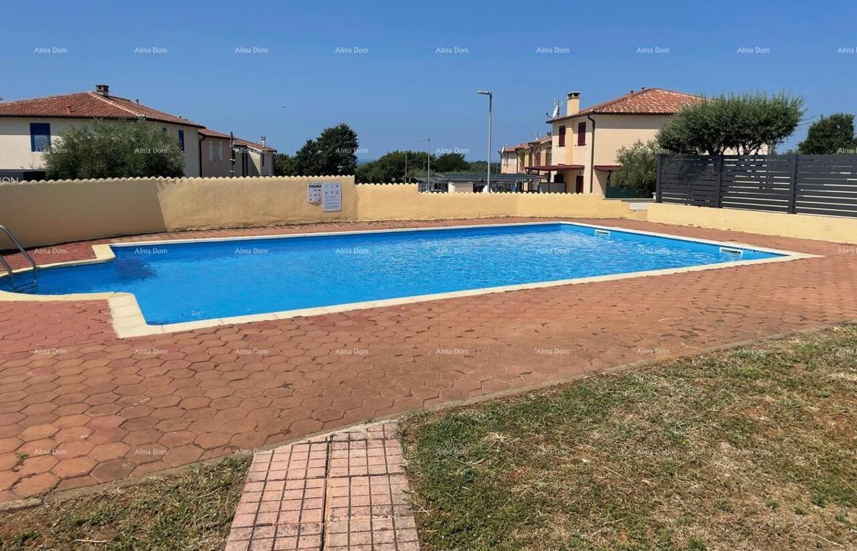 Appartamento di 2 locali in vendita, VABRIGA, 68 m2, con piscina