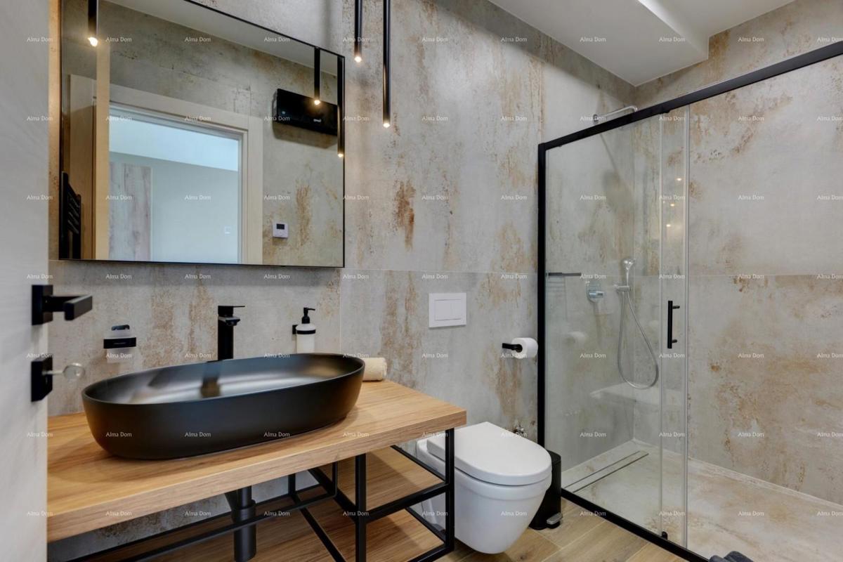 Villa moderna con piscina e sauna, Marčana!