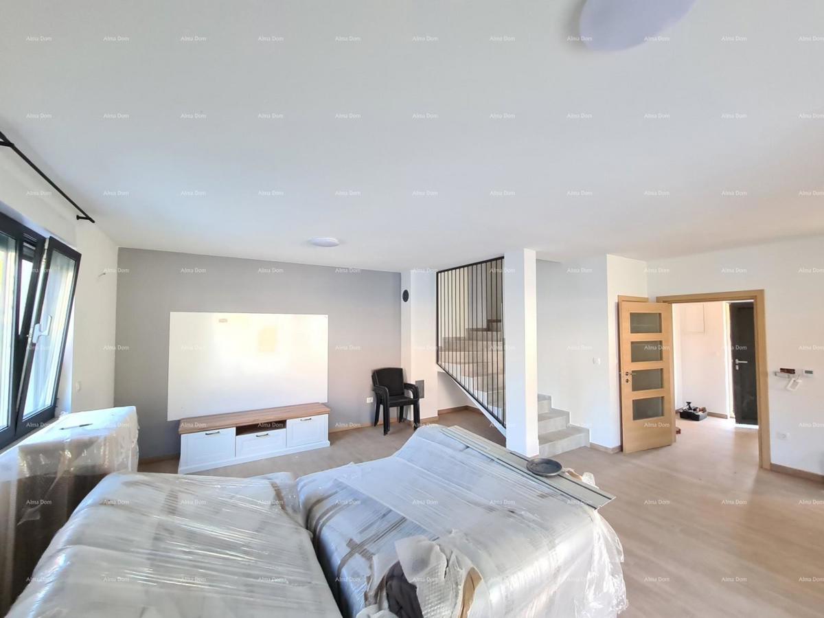 Casa con piscina! Vicino a Medolino!