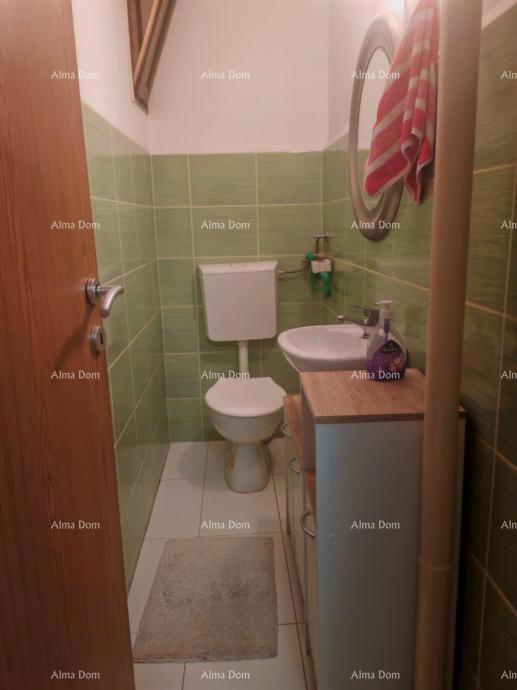 Spazioso appartamento di 80,56 m², ottima posizione a Pola!