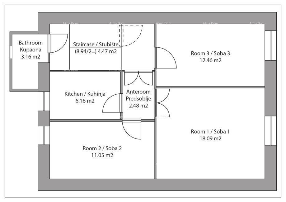Poreč, in vendita appartamento con 3 camere da letto
