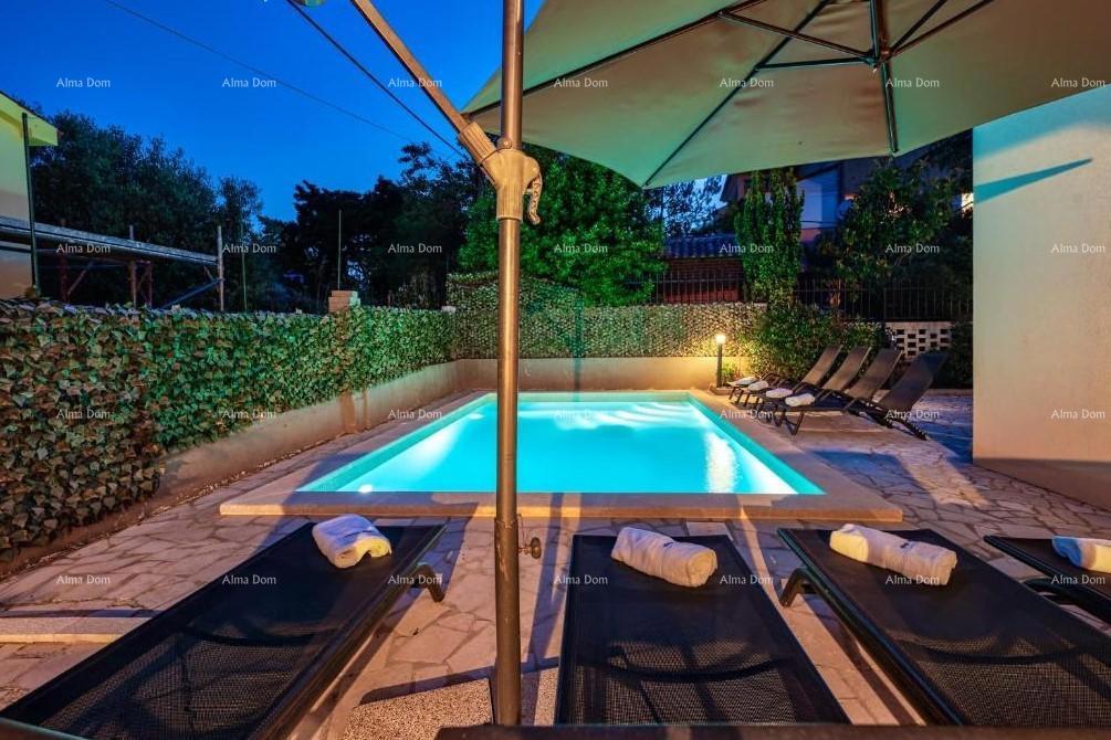In vendita casa con piscina e vista mare – Ližnjan