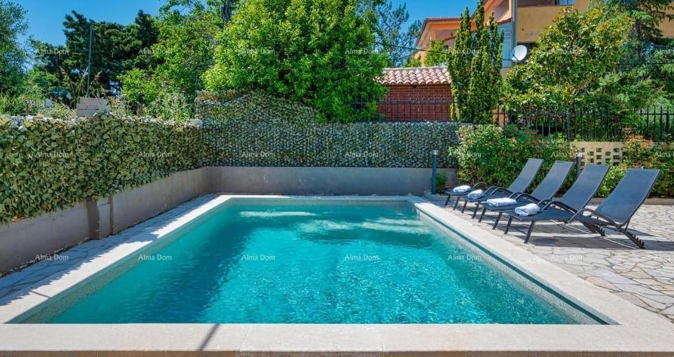 In vendita casa con piscina e vista mare – Ližnjan