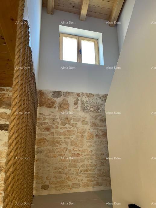 Vodnjan – autentica casa in pietra, 96 m2