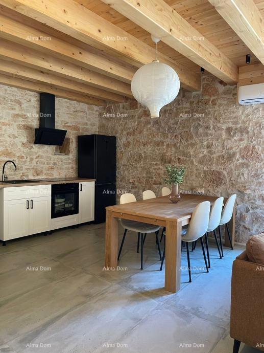 Vodnjan – autentica casa in pietra, 96 m2