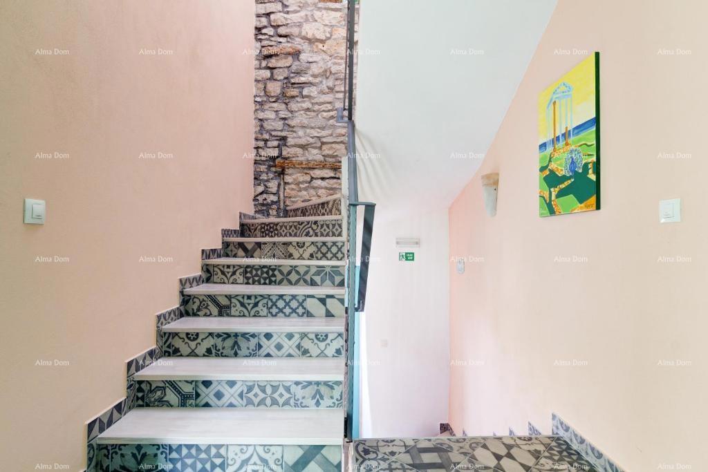 Vendita - hotel familiare nel cuore del centro storico della città di pescatori, Fasana! 100 m dal mare!