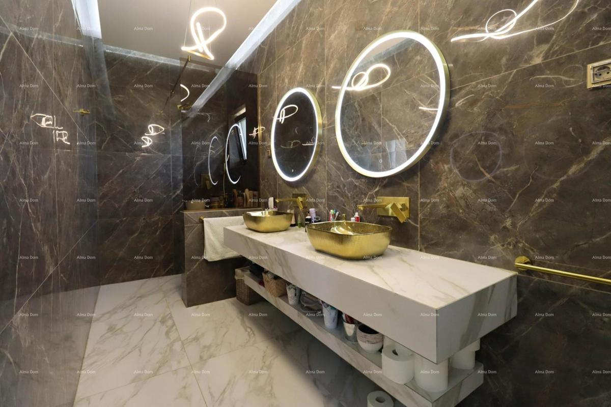 IN VENDITA: Villa moderna indipendente vicino a Pola – Loborika.