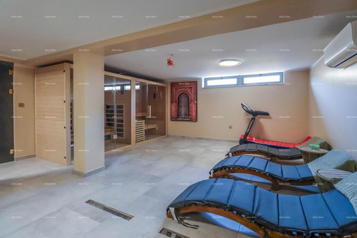 IN VENDITA: Villa moderna indipendente vicino a Pola – Loborika.