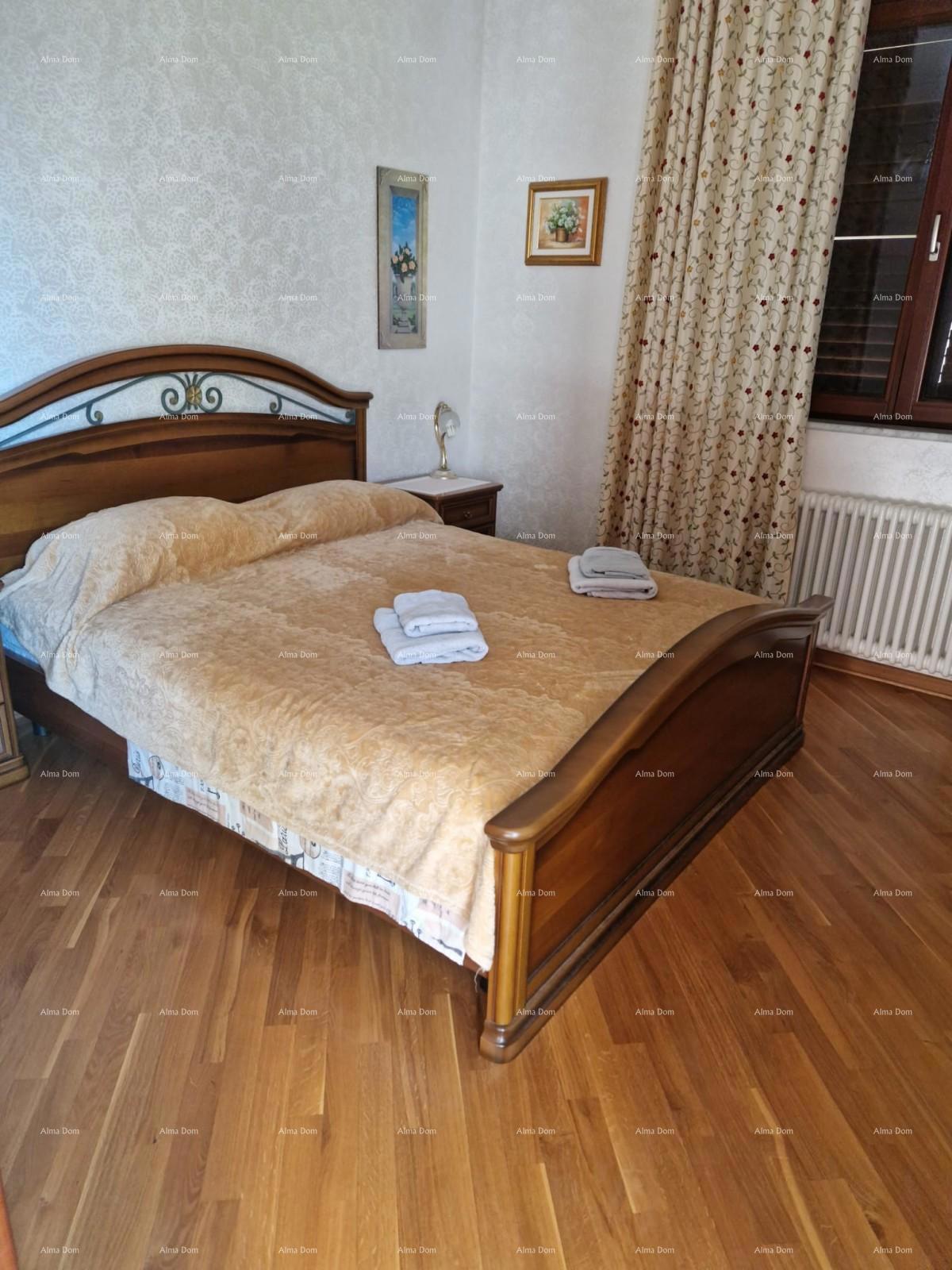 UMAGO - Spaziosa casa con ampio giardino, prima fila al mare