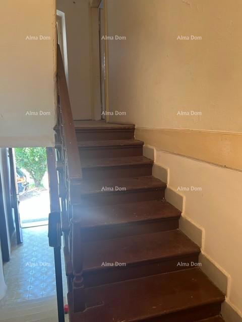 Casa affascinante a Vrsar con potenziale di ristrutturazione vicino alla costa