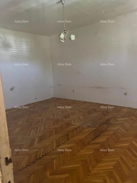 Casa affascinante a Vrsar con potenziale di ristrutturazione vicino alla costa