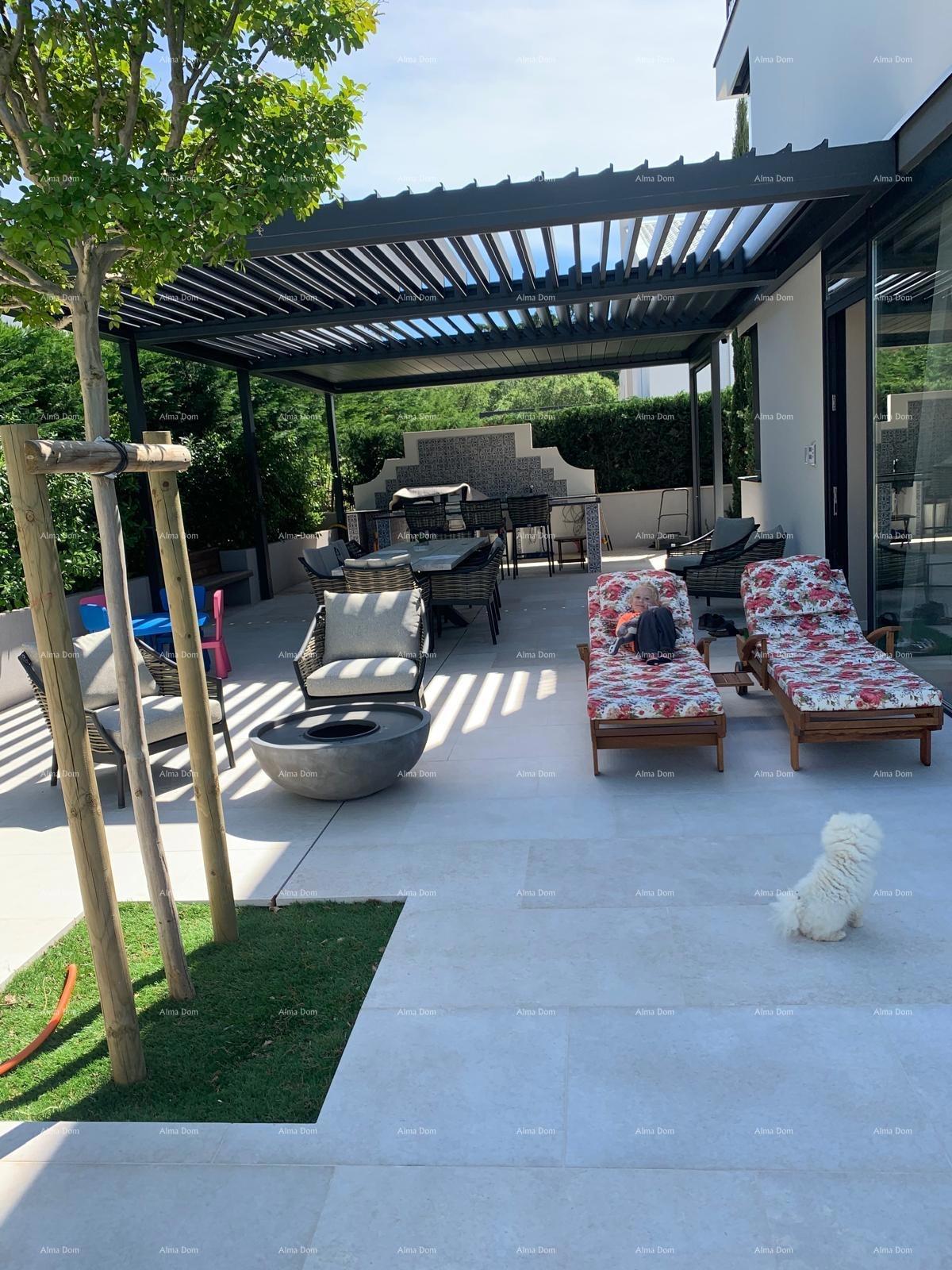 Vendita - Splendida, moderna villa con piscina - casa intelligente, Fažana! Vista mare!