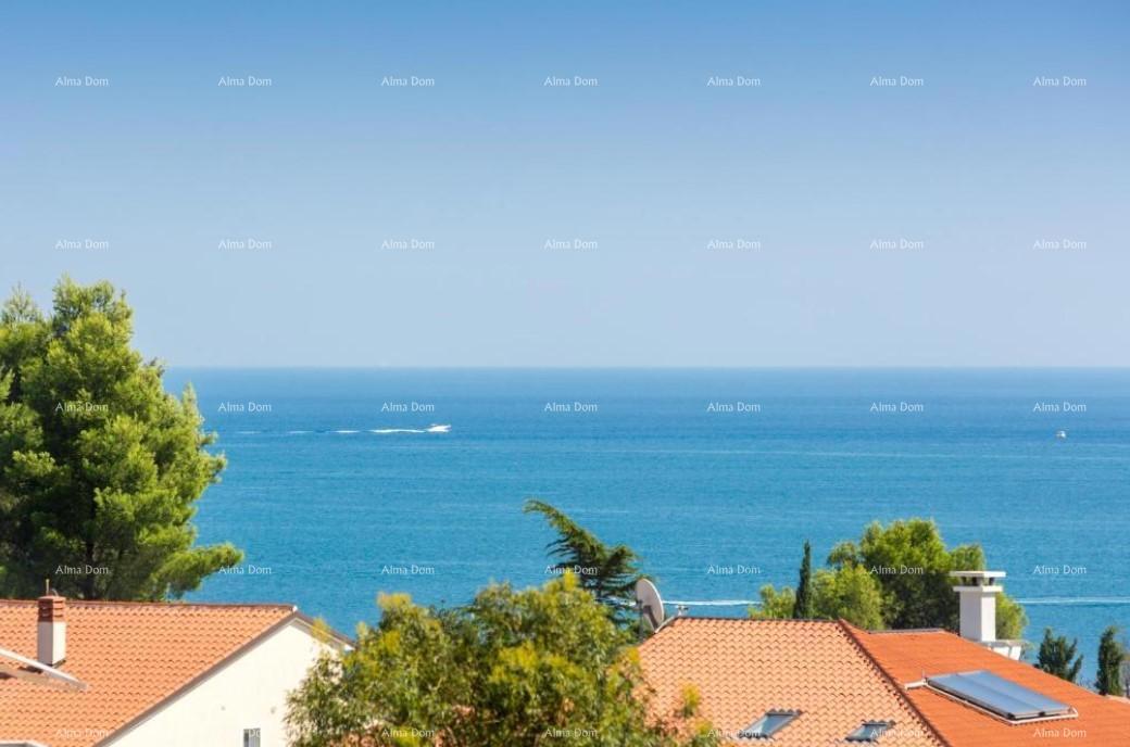 Casa con appartamenti e piscina a Premantura – vista mare!