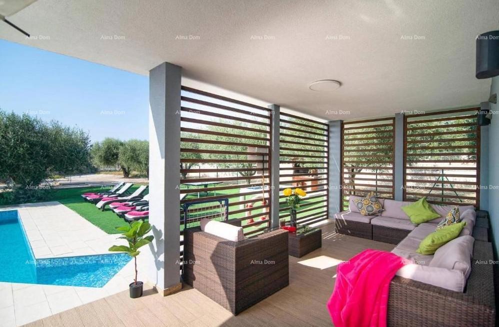 VODNJAN – Moderna villa con piscina, vista sui Brijuni e ampio giardino!