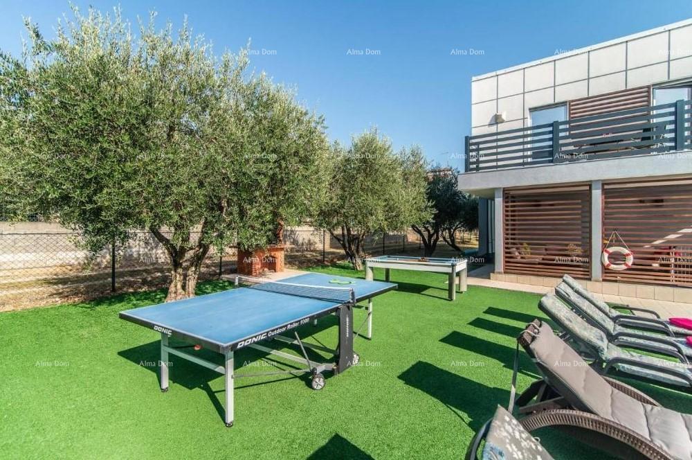 VODNJAN – Moderna villa con piscina, vista sui Brijuni e ampio giardino!