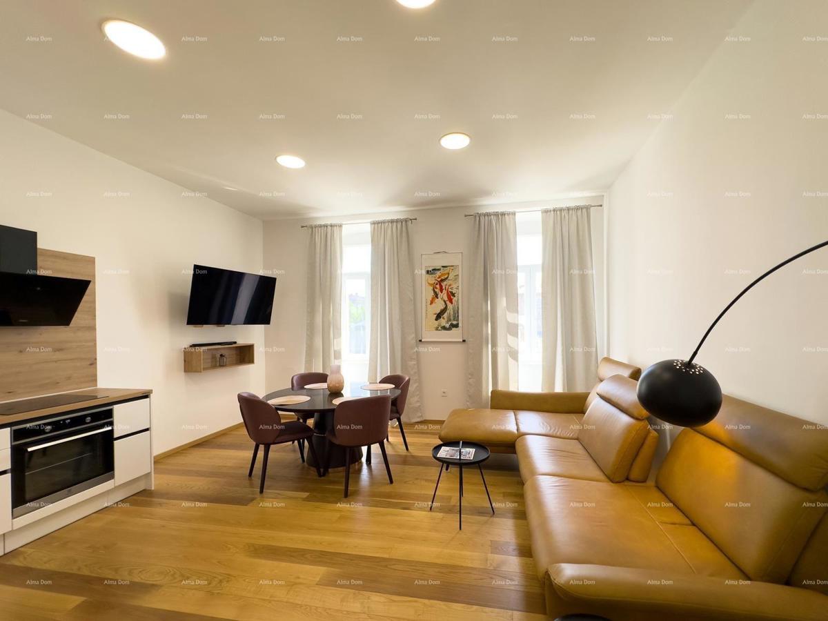 Bellissimo appartamento ristrutturato in pieno centro, sul mercato cittadino