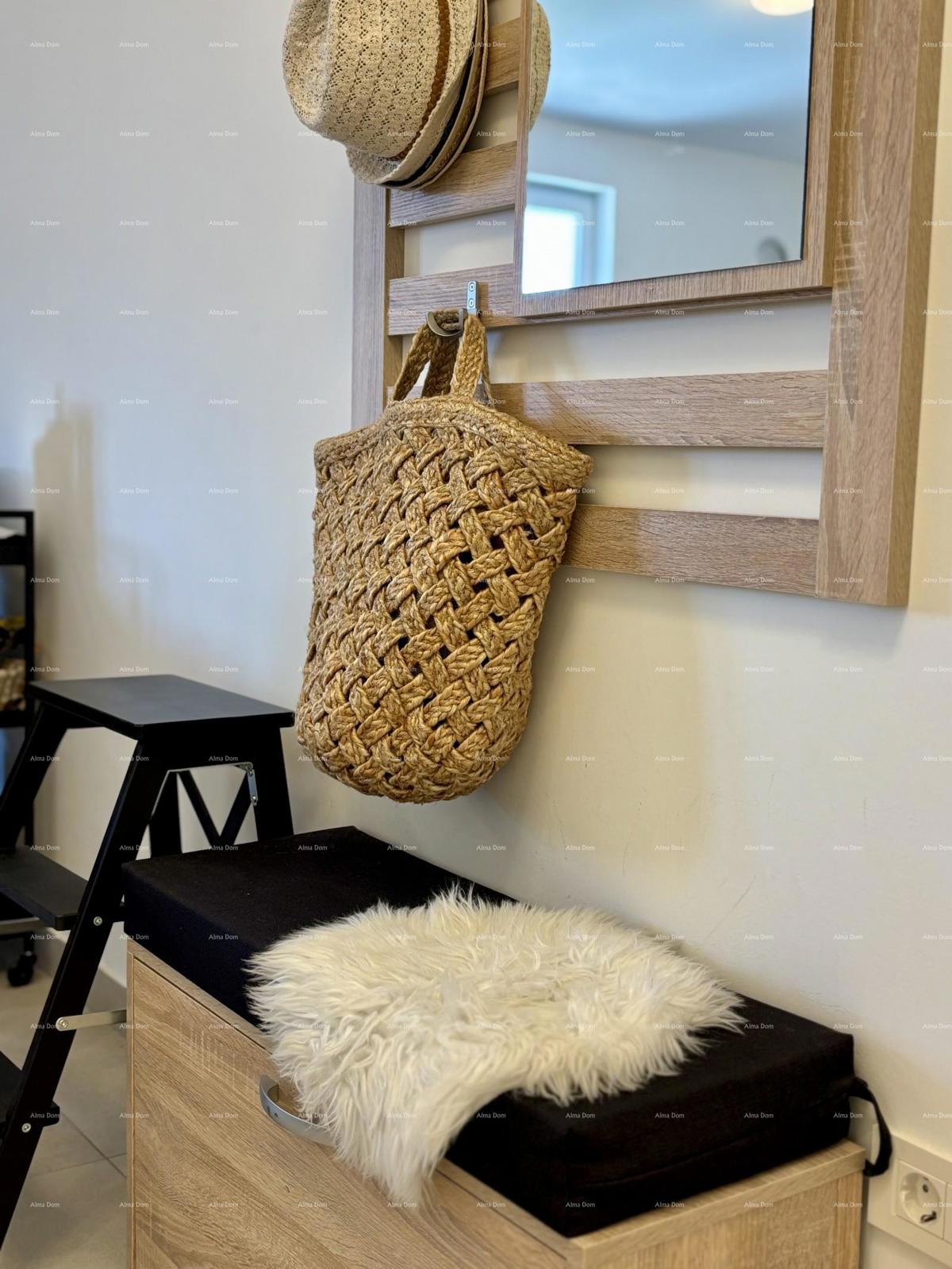 PEROJ – Appartamento moderno con vista mare — solo 800 m dalla spiaggia