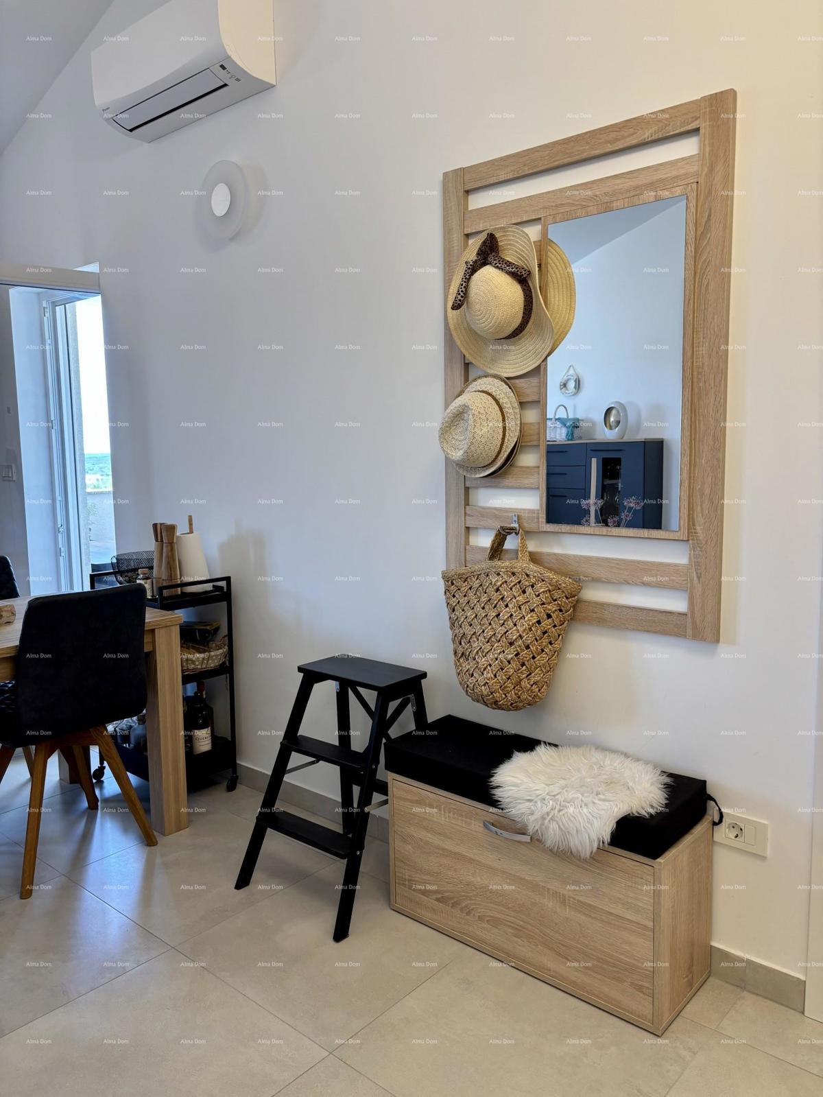 PEROJ – Appartamento moderno con vista mare — solo 800 m dalla spiaggia