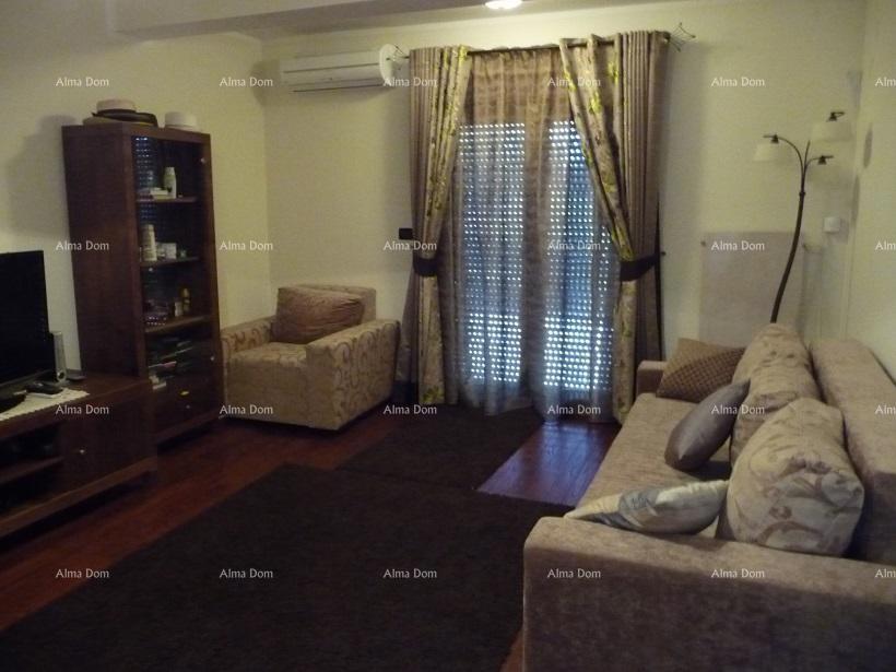 Grande e bella casa in vendita a Umago