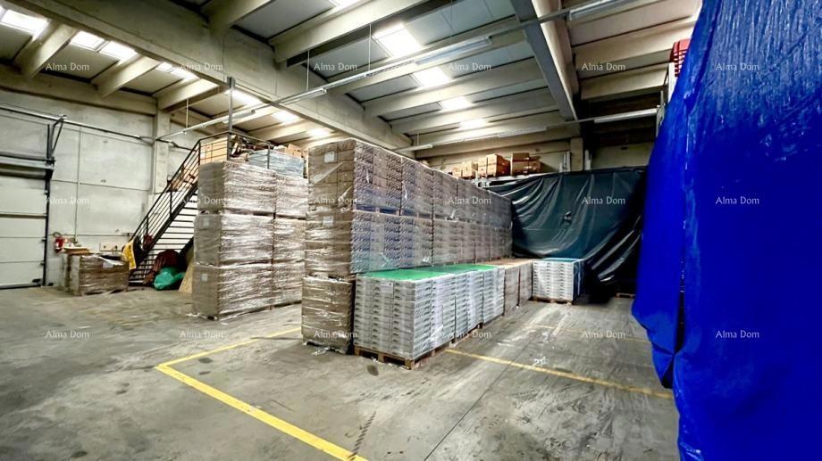 BUJE – SPAZIO MAGAZZINO / UFFICIO IN VENDITA | ZONA COMMERCIALE