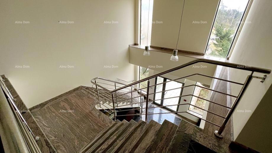 BUJE – SPAZIO MAGAZZINO / UFFICIO IN VENDITA | ZONA COMMERCIALE