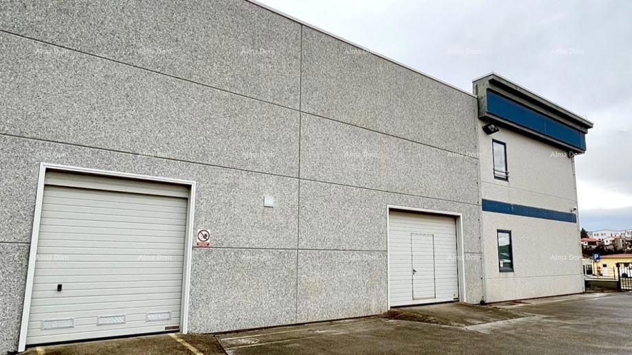 BUJE – SPAZIO MAGAZZINO / UFFICIO IN VENDITA | ZONA COMMERCIALE