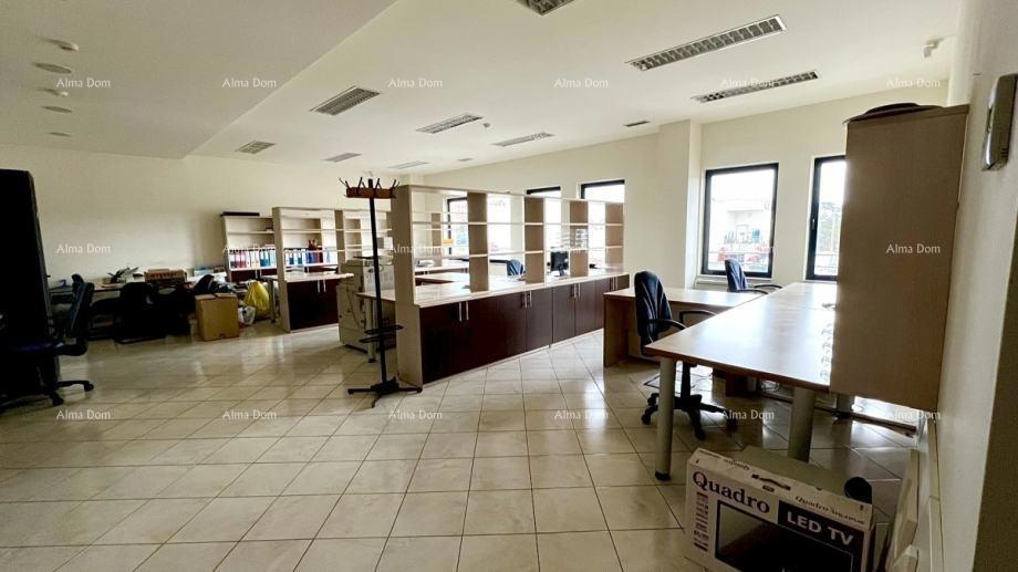 BUJE – SPAZIO MAGAZZINO / UFFICIO IN VENDITA | ZONA COMMERCIALE