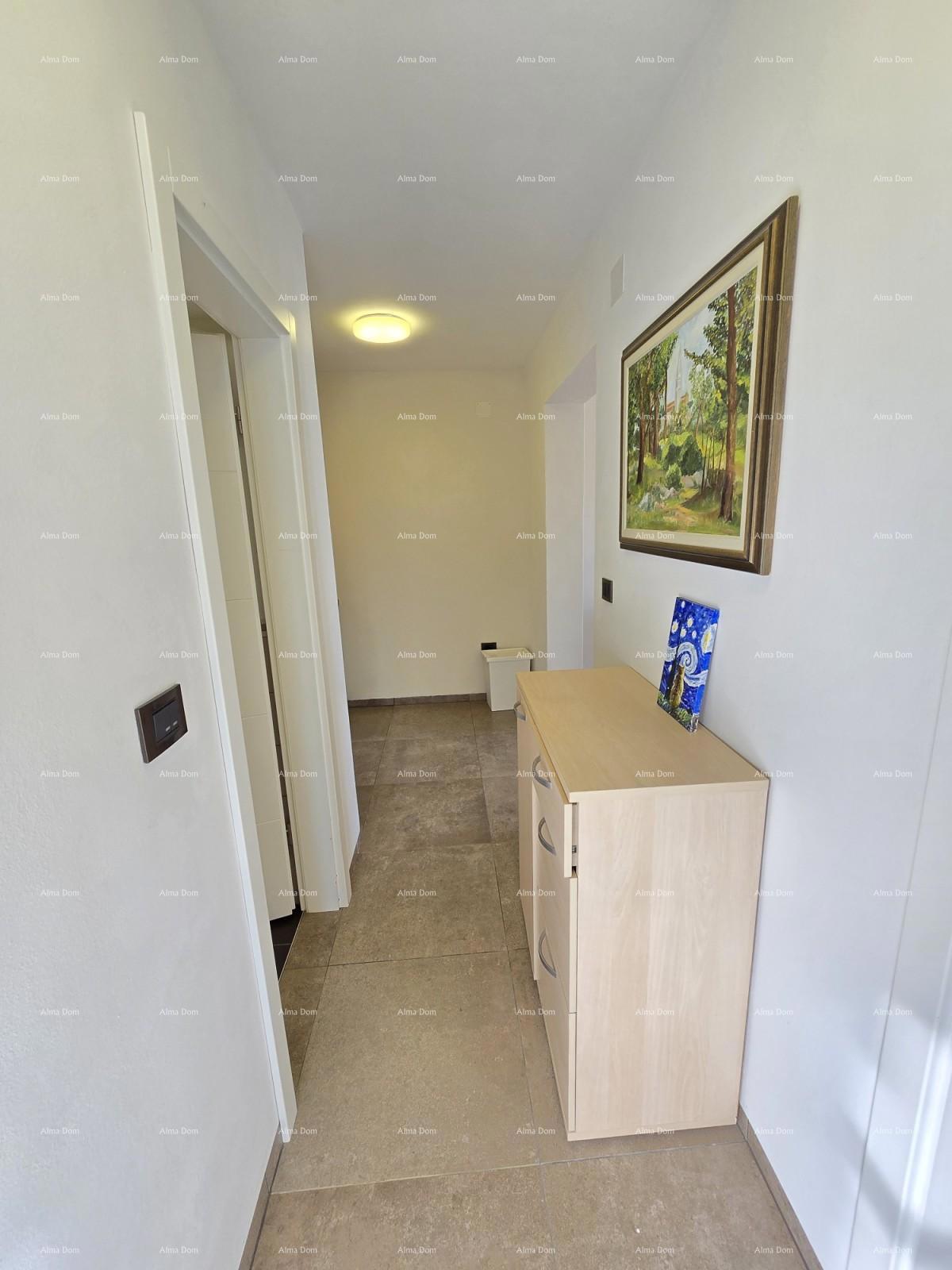 Moderna casa con piscina a Pola, vicino al centro!