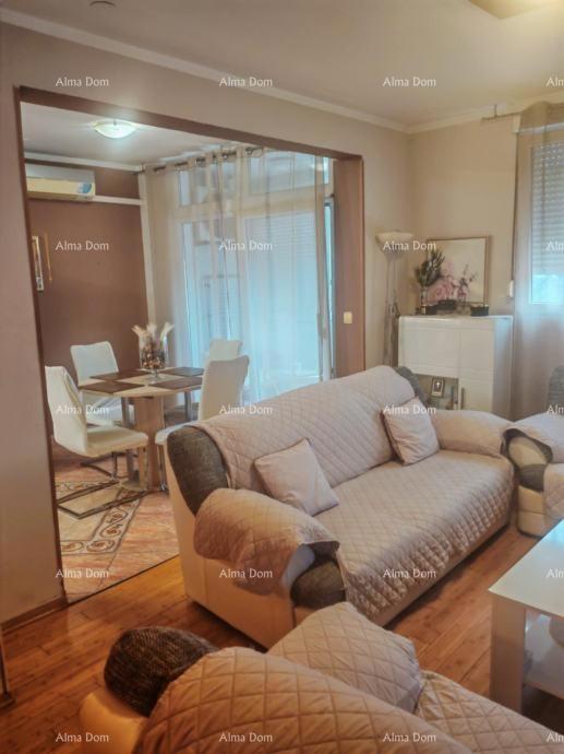 Spazioso appartamento di 80,56 m², ottima posizione a Pola!