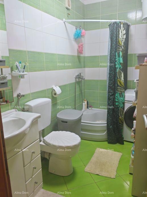 Spazioso appartamento di 80,56 m², ottima posizione a Pola!